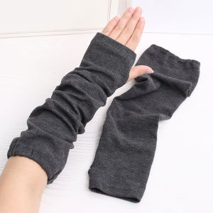 แขนเสื้ออบอุ่นของผู้หญิงป้องกันแขนของชายชราและห้องปรับอากาศทำให้ลมและความเย็นในฤดูหนาว