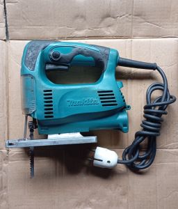 mesin gergaji jigsaw makita 4327M(BEKAS)