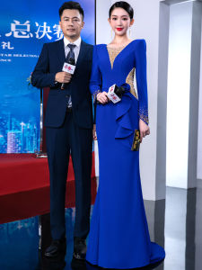 ชุดราตรีสีน้ำเงิน ชุดกี่เพ้าผู้หญิง งานปาร์ตี้ งานวันเกิด งานเลี้ยงด้วยความสง่างามและหรูหรา ชุดราตรียาวคอวีลึก แขนยาว