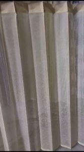 Gorden Jendela Pendek Hordeng Jendela Mewah Ukuran L 200cm x T 100cm Motif Polos Salju Krem dan Putih