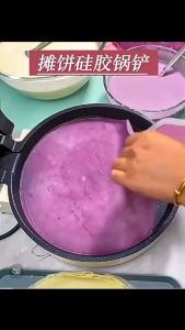 ready stock Cooking spatula for frying pans pancake silicone spatula high-temperature resistant non-stick pan special spatula non-scratch on pans baking scraper household kitchen tool