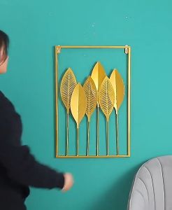 【LOWEST-PRICE】E.HOME Wall Decor Hiasan Dinding Frame Metal Gold Daun Leaf Ginko Scandinavian Nordic Dinding Frame WallDecor Lukisan dekoratif / dekorasi ruang tamu / aksesoris kamar tidur estetika untuk anak perempuan  / dekorasi kamar estetika 60x40CM