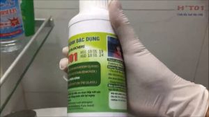 Chất tẩy ố mốc vẩy nước cặn canxi trên kính HT01 (H+T01) 500ml