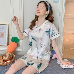 Bộ Đồ Ngủ Lụa Băng Mùa Hè Cho Nữ Tay Ngắn Cổ Chữ V Phong Cách Hàn Quốc Ngọt Ngào Hai Mảnh Mặc Nhà