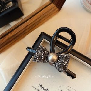 กิ๊บติดผมรูปผีเสื้อประดับมุกสไตล์หวาน AMUMU กิ๊บติดผมรูปฉลามขนาดกลางสำหรับผมครึ่งหัว ประดับเพชร เครื่องประดับผมแฟชั่น