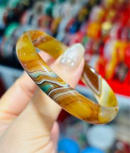 Vòng tay đá Mã Não Nâu Vàng Hoàng Kim vân đẹp may mắn tài lôch