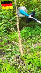 【รับประกันทั้งชีวิต】เครื่องตัดหญ้าไร้สาย 499VF กำลังไฟสูง มีล้อ เครื่องตัดหญ้าไฟฟ้า มีแบตเตอรี่ 2 ก้อน เครื่องตัดหญ้ามือถือ พกพา ขนาดเล็ก ง่ายต่อการใช้ เครื่องตัดหญ้าแบตเตอรี่ ยต่อการใช้สำหรับกำจัดวัชพืชตัดไม้ทวงคืนพื้นที่รกร้าง