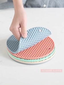 Miếng lót nồi silicon chống nóng chịu nhiệt đa năng miếng cách nhiệt nhấc nồi đế lót nồi nhiều màu sắc cao cấp SM004