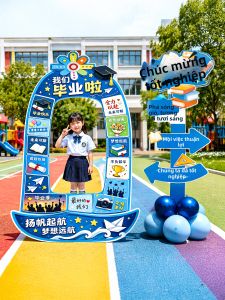 ETY | Cột Trang Trí Bảng KT cho Lễ Tốt Nghiệp