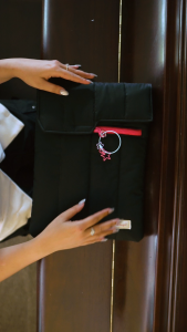 Tas Pelindung Laptop HELEN - Elnoya