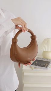 JAM | MUVA Croissant - กระเป๋าถือ หนังวัว ทรงพระจันทร์เสี้ยว ปรับเป็นครอสบอดี้ได้