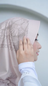 Willofi - Hijab Bergo Instan Motif Lily Pad Dewasa Instan Syari Mimoza Sublim  Kerudung Muslim Simple