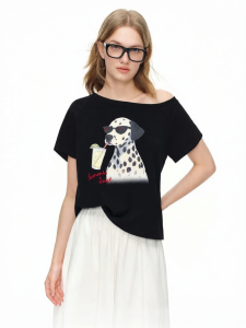 DUSHU | Dalmatian Print Off-Shoulder T-Shirt