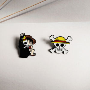 Miniso | 2Pcs Anime One Piece Straw Hat Pirate Enamel Pin Set Luffy Skeleton Metal Brooch Badge Bag Decoration Jewelry Gift