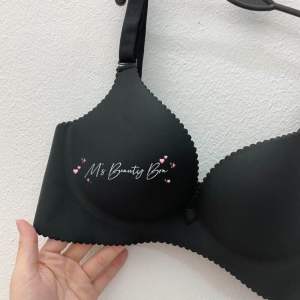 🇲🇾 Ready Stock 1CM Seamless Bra (No Wired)(3 Hooks)(Thin Span-1cm)