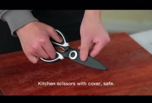 Gunting Dapur Daging Serbaguna 8 Inch Soligen SLM15