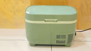 MINI11 Easy to Carry Portable Skincare Horizontal Design Refrigerator Mini 10.9L Cosmetic Freezer Car Household Dual purpose Refrigerator