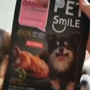 PETSMILE SOFT CHICKEN AND LIVERขนมสุนัขstickนิ่ม เนื้อไก่และตับไก่ ขนมสุนัขสูตรบำรุงเลือด ไขมันต่ำ ไม่ผสมแป้ง 500g.