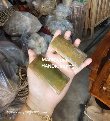 Castanets for elementary to college (sold per pair) Handmade Bamboo Castanets Maayos po ang pagkakagawa.