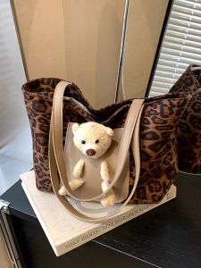 2025 New Cute Bear Spots Tote Bag Large Capacity Womens Shoulder Bag Fashionable Commuting Handbag JIFANPAUL Hobo Bag