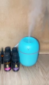 Máy xông tinh dầu mini 220ml Tặng kèm 1 lọ tinh dầu cao cấp