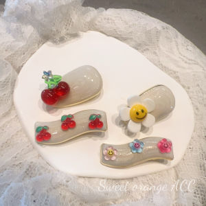 กิ๊บติดผมรูปดอกทานตะวันสีชมพูสดชื่น 2 ชิ้น กิ๊บติดผมรูปปากเป็ด ดอกไม้สีแดงสด ทรงฤดูร้อน ดีไซน์เก๋ไก๋สำหรับผู้หญิง