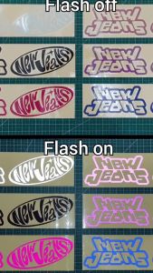 Stiker Reflektif Mobil Motor Kpop NewJeans: Desain Unik & Berkualitas