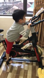 xe đạp tập thể dục Gh-709 máy đạp xe tập thể dục tại nhà xe đạp tập gym tại nhà kèm đồng hồ đo các chỉ số cơ thể