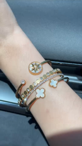 กำไลดวงดาวเสริมความโชคดี กำไลสายมู ผ่านพิธีแล้ว ขนาดข้อมือประมาณ 14-17 ซม.