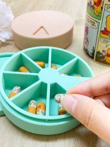 Food Grade Silicone Medicine Box Portable Rotating 7 Day Splitter Large Capacity Moisture Proof Travel Carry-On Medicine Organizer