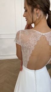 Pilihan Gaun Pernikahan Sederhana & Modis