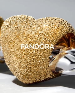 Pandora Textured Horseshoe Mini Charm