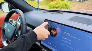 Giá đỡ kẹp điện thoại từ tính xoay 360 độ - F08