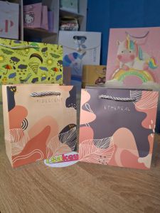 Paper Bag Gift Elegan