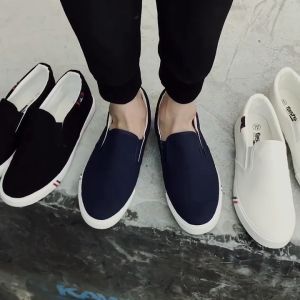 Keeping 39-44 Romeo Black - Sepatu Slip On Casual KSC406