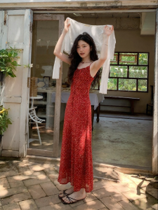 Mixd | Đầm Chiffon Họa Tiết Hoa Đỏ