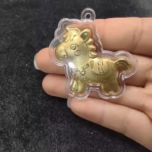 Móc khoá ngựa vàng may mắn dễ thương charm treo phong thủy mới nhất 2026