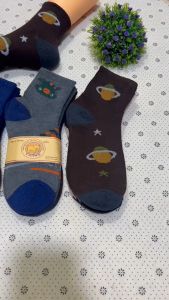 ชายข้อกลาง 1 แพ็คมี 12 คู่ ถุงเท้าลาย ถูกเลือกของคนไข้ สินค้าคละสีคละลาย 1 แพ็ค 💥 เนื้อผ้าดี สบายจ้า คุณสมบัติและละเอียดที่คุณต้องการ