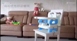 Ghế ăn dặm cho bé . Ghế ăn dặm gấp gọn kèm 4 chân sắt chắc chắn cho bé.Bảo hành 12 tháng