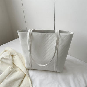 Large Capacity Womens Tote Bag Underarm Single Shoulder Commuter School Bag Fashionable Versatile PU Soft Surface Zipper Closure