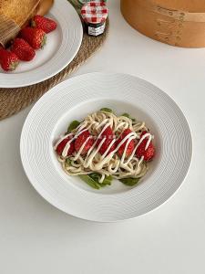 Đĩa Tròn Sứ Cao Cấp Sugar Miss Dùng Trong Gia Đình Đĩa Đựng Steak Kiểu Pháp Đĩa Tròn Đựng Thức Ăn Trưa Bằng Sứ Trơn