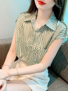 WANGGONGZHU | เสื้อเชิ้ตผู้หญิงลายทางไม่สมมาตรแฟชั่นฤดูร้อน 2025 ดีไซน์ใหม่ เสื้อเชิ้ตผู้หญิงทรงสลิมฟิตที่สวมใส่ได้หลากหลาย