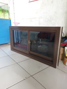 kusen jendela geser sliding sleding kanan kiri aluminium ukuran T60 x L120. BAHAN INKALUM LEBIH TEBAL