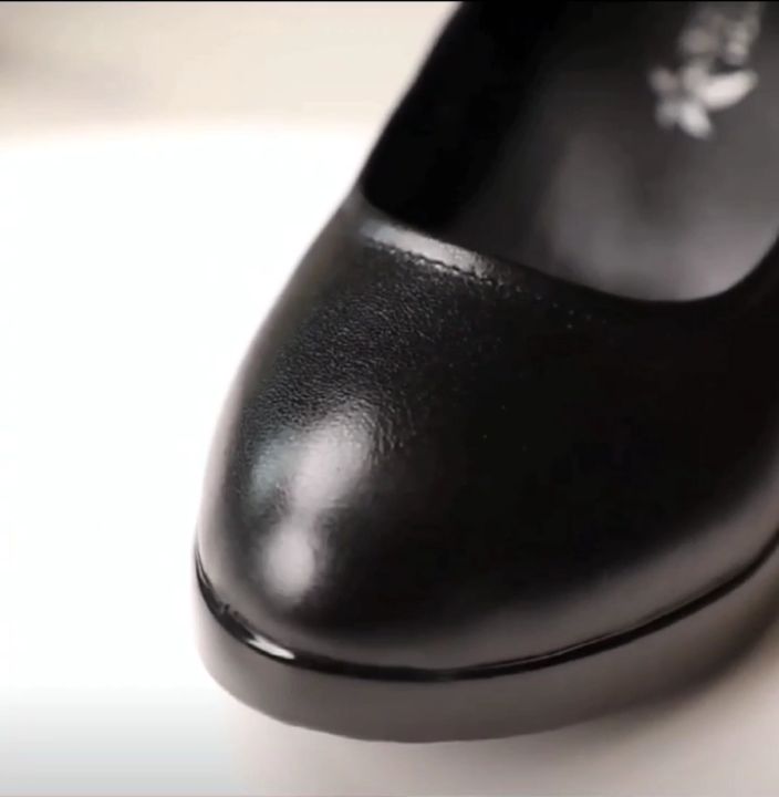 【In Stock】marikina shoes school shoes for women Soft leather mother