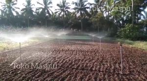 10 pcs SPRINGKLER SPRINKLER HIJAU  KINCIR AIR ALAT SIRAM PERTANIAN IRIGASI  PERALATAN BERKEBUN (HIJAU)