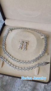 Neriza jewelry/เครื่องประดับเจ้าสาวเพชรสังเคราะห์เกรดพรีเมี่ยมประกายไฟเทียบเท่าเพชรแท้ จัดส่งพร้อมกล่อง NSW029
