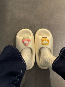 New 2025 Womens EVA Slippers Thick Bottom Anti-Slip Odor Control Summer Outdoor Wearable Home Slippers Cartoon Style Youth