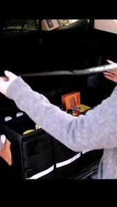 กล่องเก็บของสำรองในรถยนต์ กล่องเก็บของอเนกประสงค์พร้อมหูหิ้ว จุของได้มากในรถยนต์ ผ้าคุณภาพดี น้ำหนักเบา สะดวก กล่องเก็บของผ้าอ็อกซ์ฟอร์ดแบบพับได้ ช่องเก็บของแบ่งสัดส่วนไม่เกะกะ แข็งแรงทนทาน