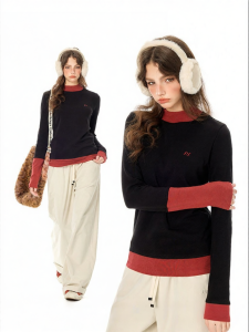 Turn Signal | Knitted Faux Two-Piece Top