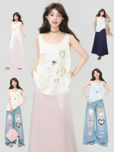 KEIKO | Soft and Shiny Loose U-Neck Tank Top